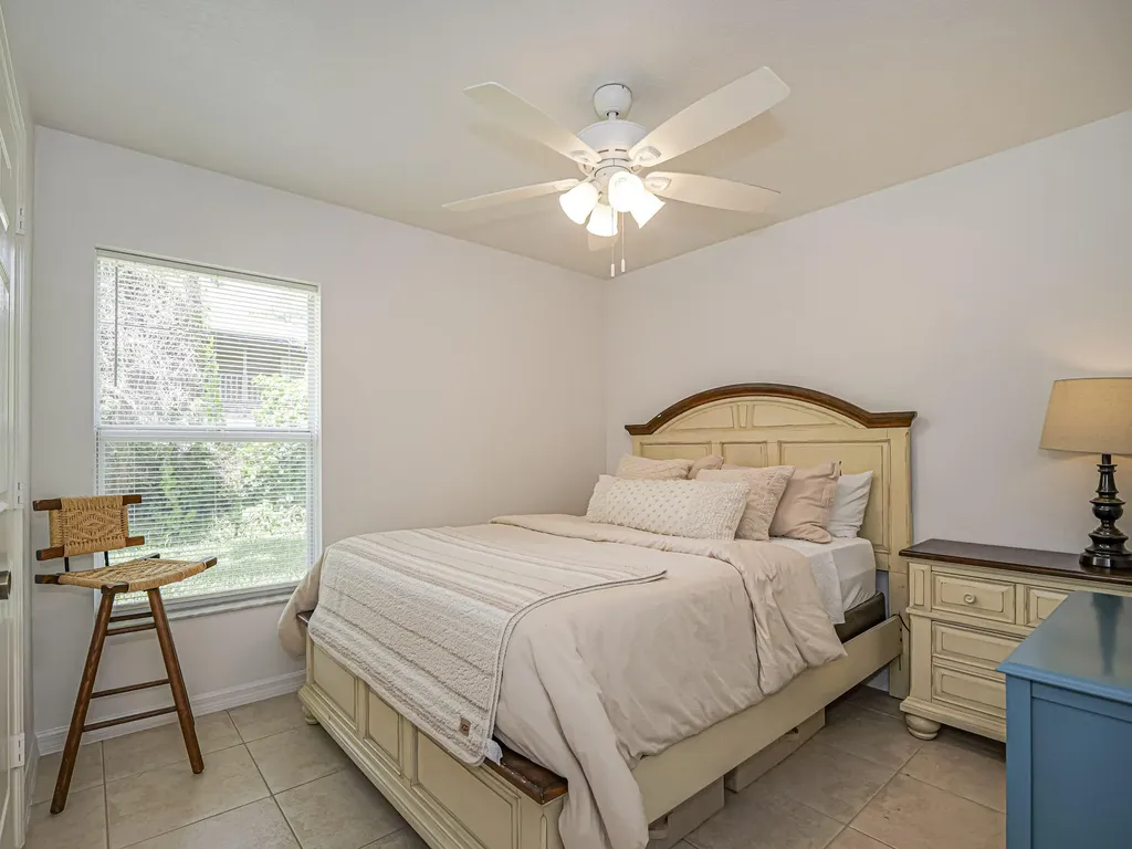 1575 17th Court SW Vero Beach FL 32962