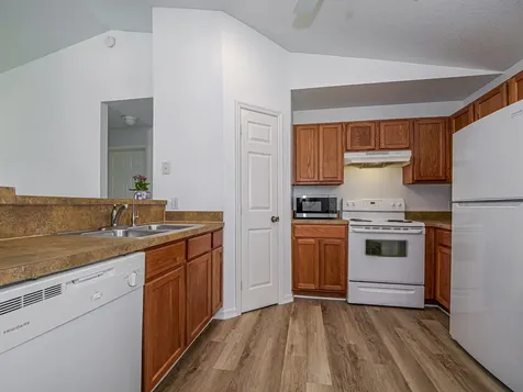 1575 17th Court SW Vero Beach FL 32962