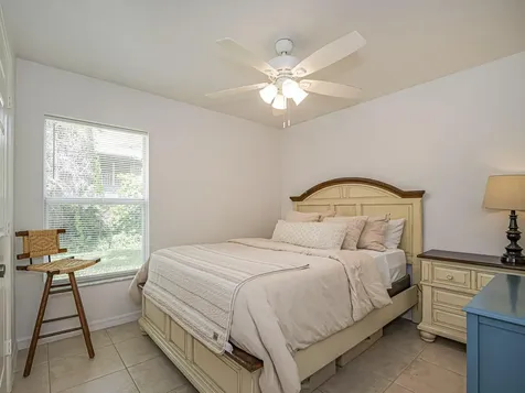 1575 17th Court SW Vero Beach FL 32962