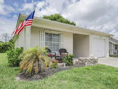 1575 17th Court SW Vero Beach FL 32962