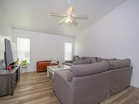 1575 17th Court SW Vero Beach FL 32962