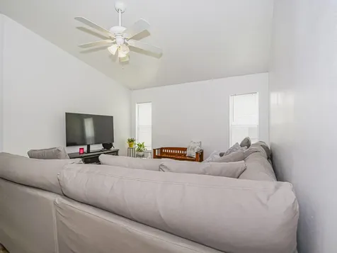 1575 17th Court SW Vero Beach FL 32962