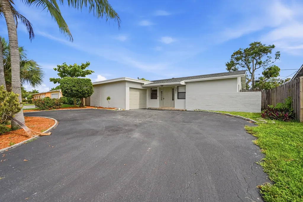 9671 NW 24th Street Sunrise FL 33322