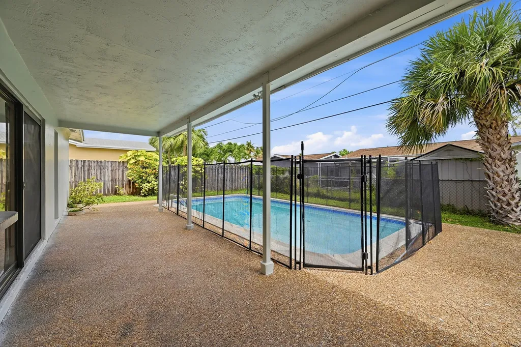 9671 NW 24th Street Sunrise FL 33322