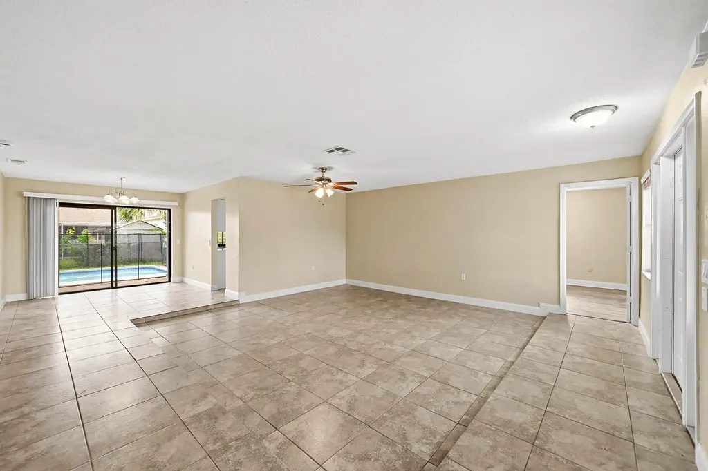 9671 NW 24th Street Sunrise FL 33322