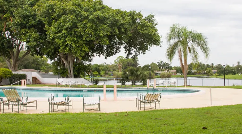 149 West Court Royal Palm Beach FL 33411
