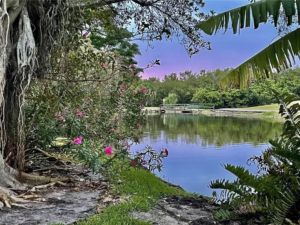 40 Vista Gardens Trail Vero Beach FL 32962