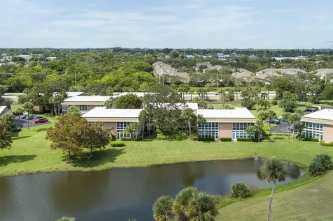 40 Vis Gardens Trail Vero Beach FL 32962