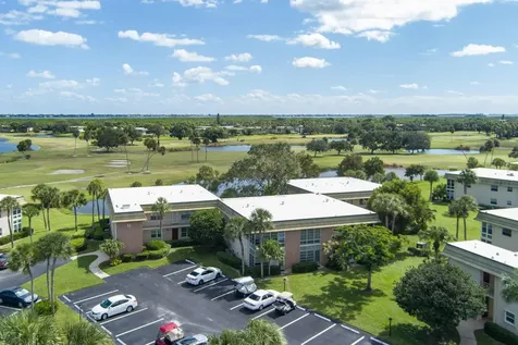 40 Vis Gardens Trail Vero Beach FL 32962