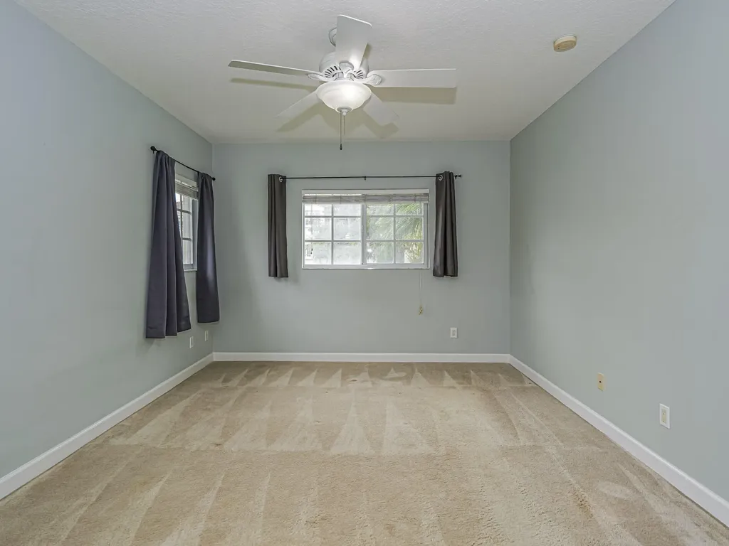 524 7th Square Vero Beach FL 32962