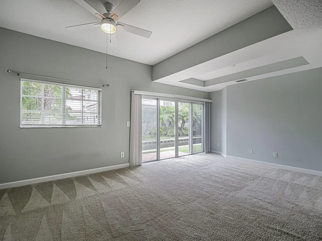 524 7th Square Vero Beach FL 32962