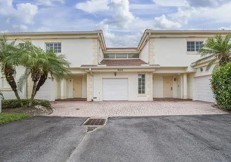 524 7th Square Vero Beach FL 32962