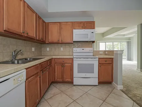 524 7th Square Vero Beach FL 32962