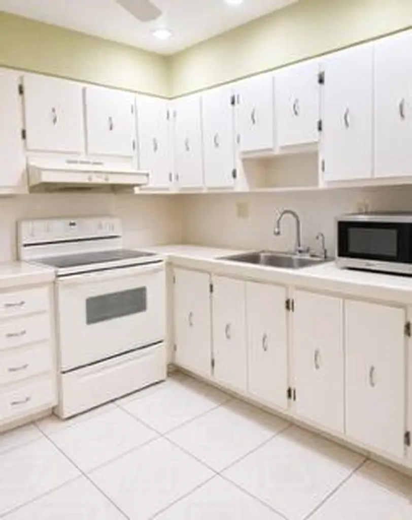 175 Flanders D Delray Beach FL 33484