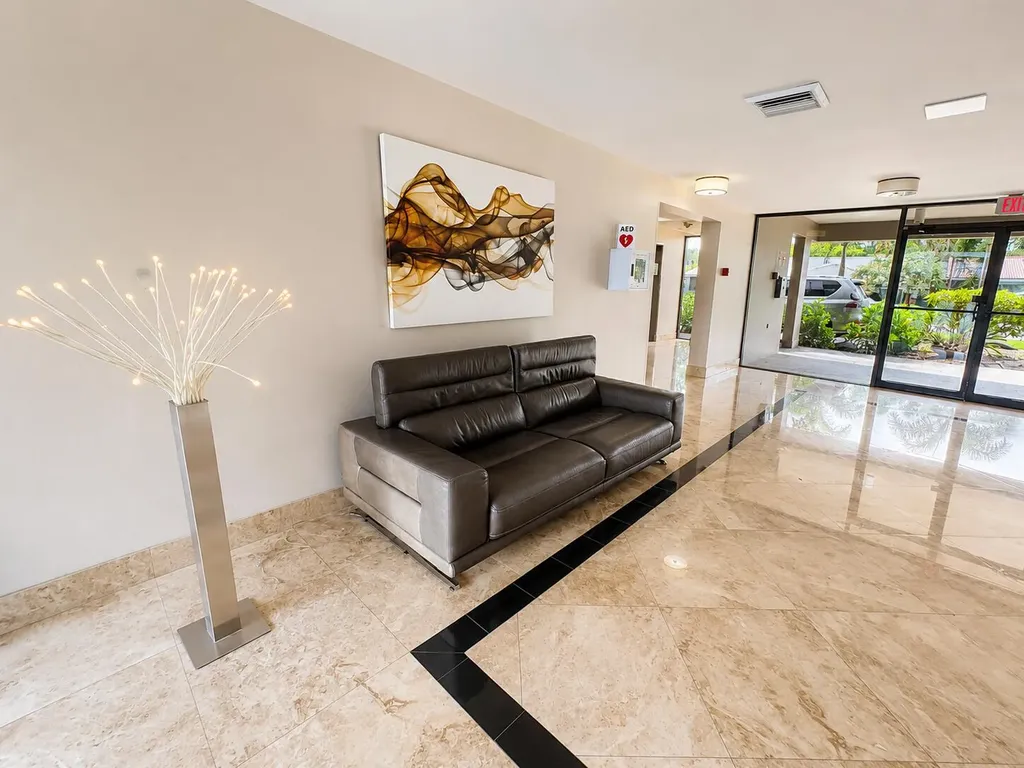 4800 Bayview Fort Lauderdale FL 33308