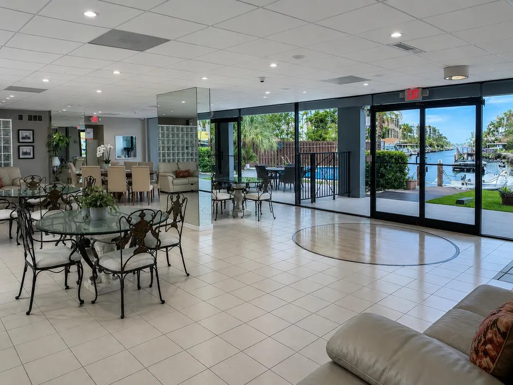 4800 Bayview Fort Lauderdale FL 33308