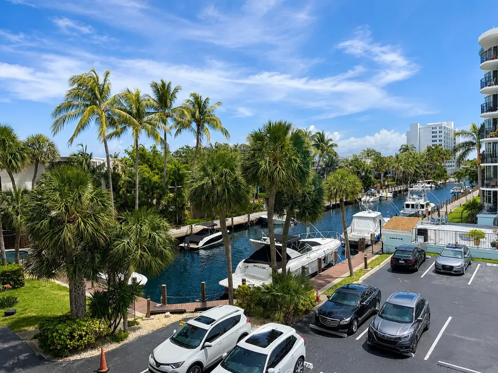 4800 Bayview Fort Lauderdale FL 33308