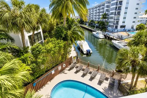 4800 Bayview Fort Lauderdale FL 33308