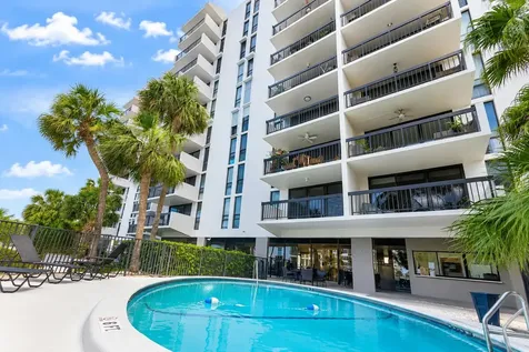 4800 Bayview Fort Lauderdale FL 33308