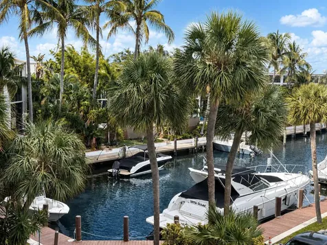 4800 Bayview Fort Lauderdale FL 33308