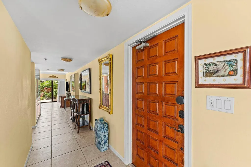 372 Golfview Road North Palm Beach FL 33408
