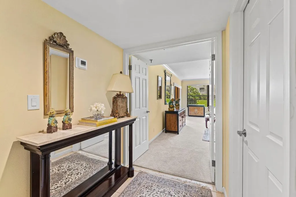 372 Golfview Road North Palm Beach FL 33408