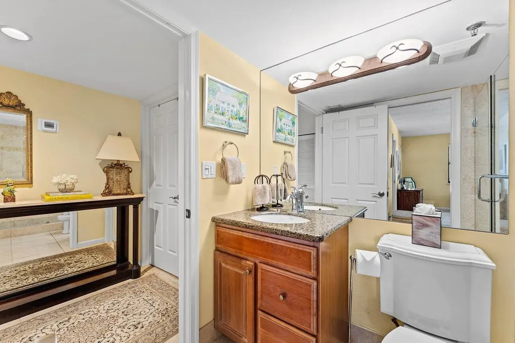 372 Golfview Road North Palm Beach FL 33408