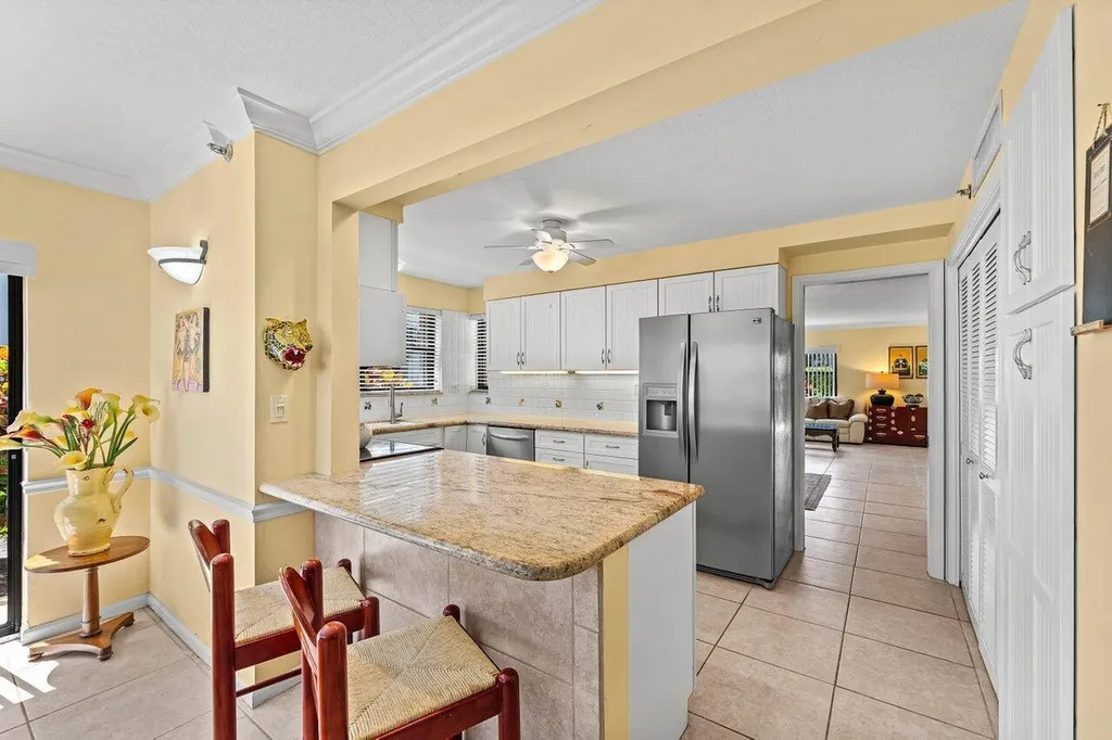 372 Golfview Road North Palm Beach FL 33408