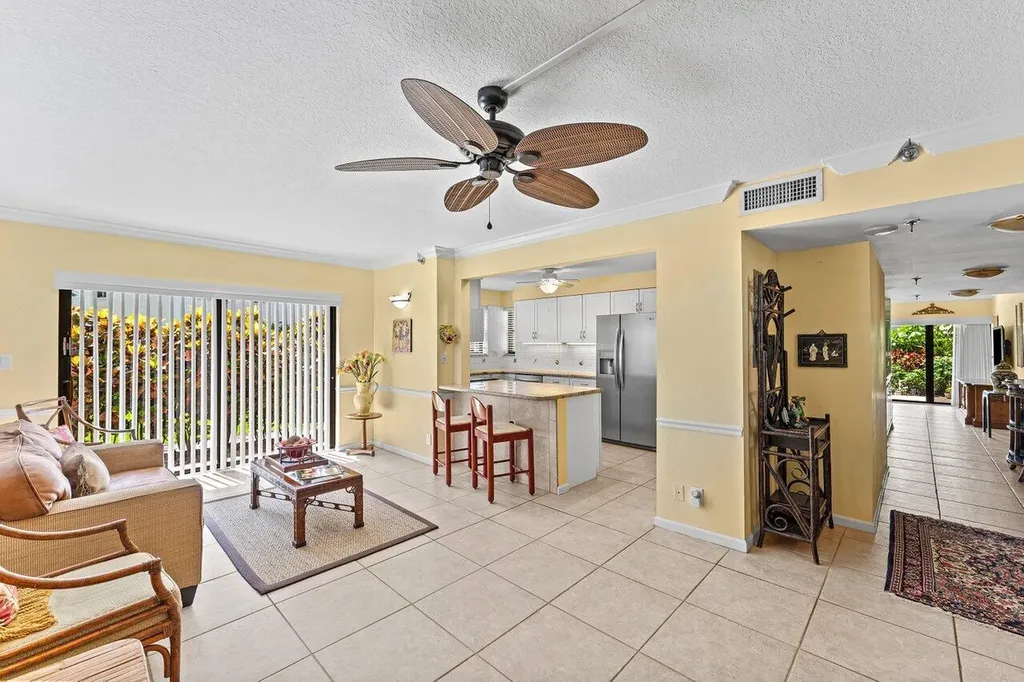 372 Golfview Road North Palm Beach FL 33408