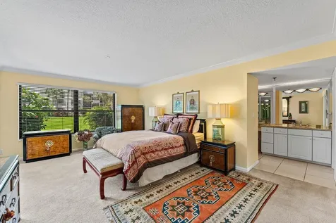 372 Golfview Road North Palm Beach FL 33408