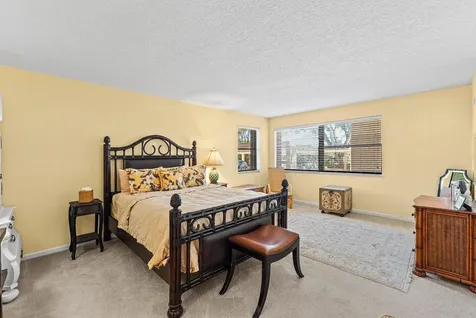 372 Golfview Road North Palm Beach FL 33408
