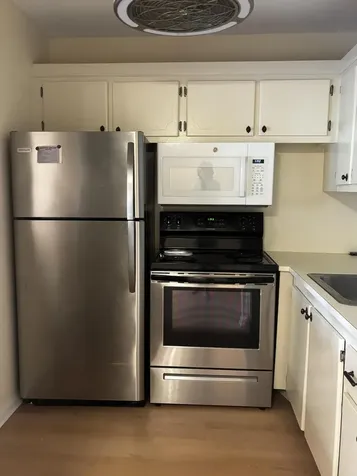 4 Sussex West Palm Beach FL 33417