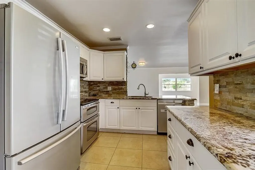 9387 Richmond Circle Boca Raton FL 33434