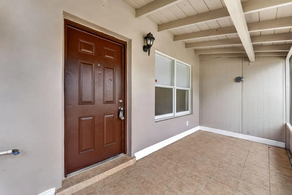 540 NE 58th Street Oakland Park FL 33334