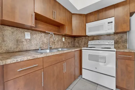 540 NE 58th Street Oakland Park FL 33334
