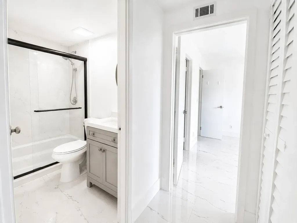 588 Trace Circle Deerfield Beach FL 33441