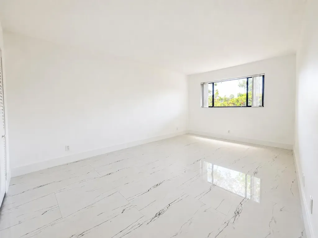 588 Trace Circle Deerfield Beach FL 33441