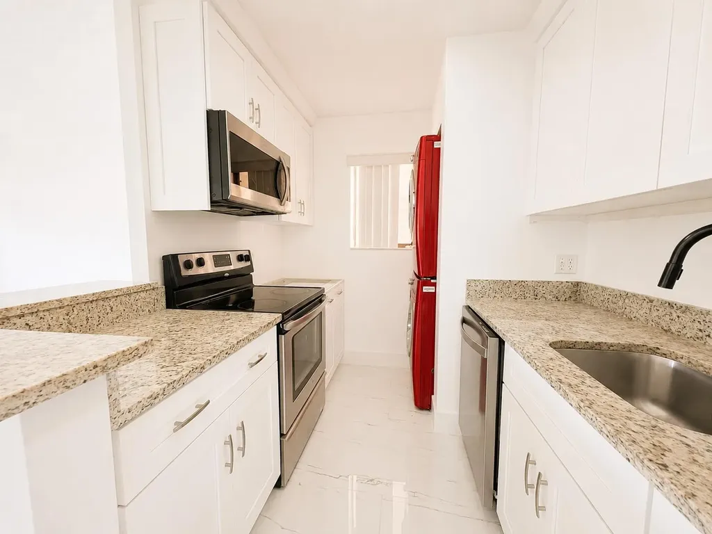 588 Trace Circle Deerfield Beach FL 33441