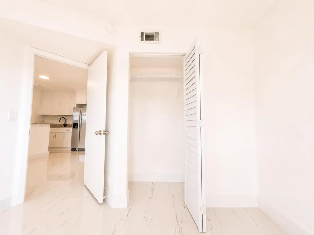 588 Trace Circle Deerfield Beach FL 33441