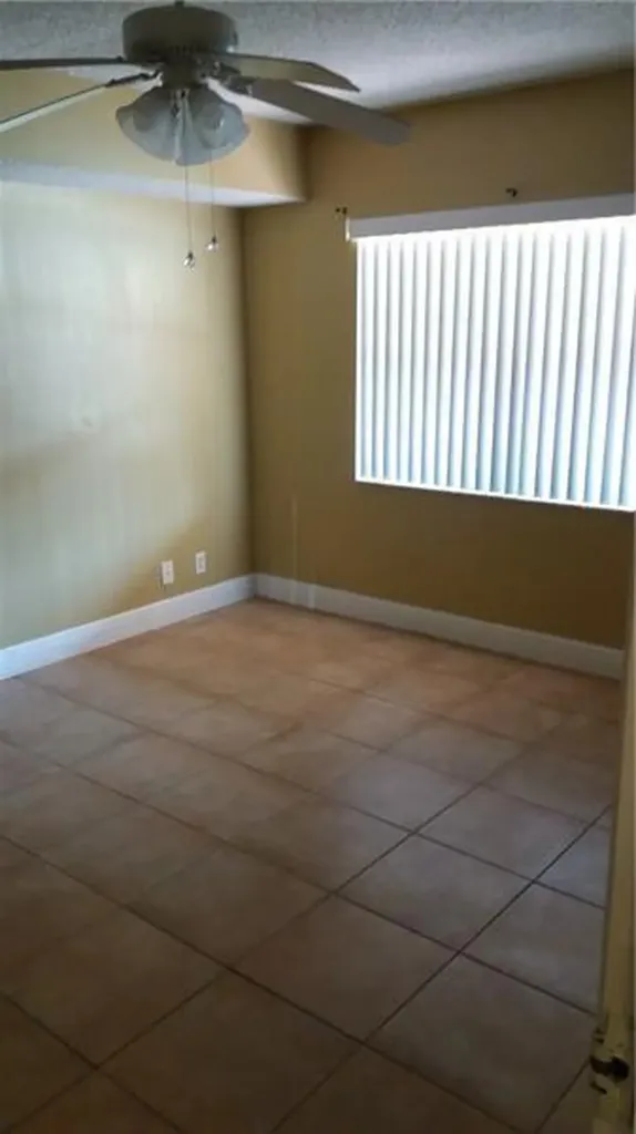 2947 Riverside Drive Coral Springs FL 33065