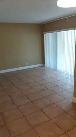 2947 Riverside Drive Coral Springs FL 33065