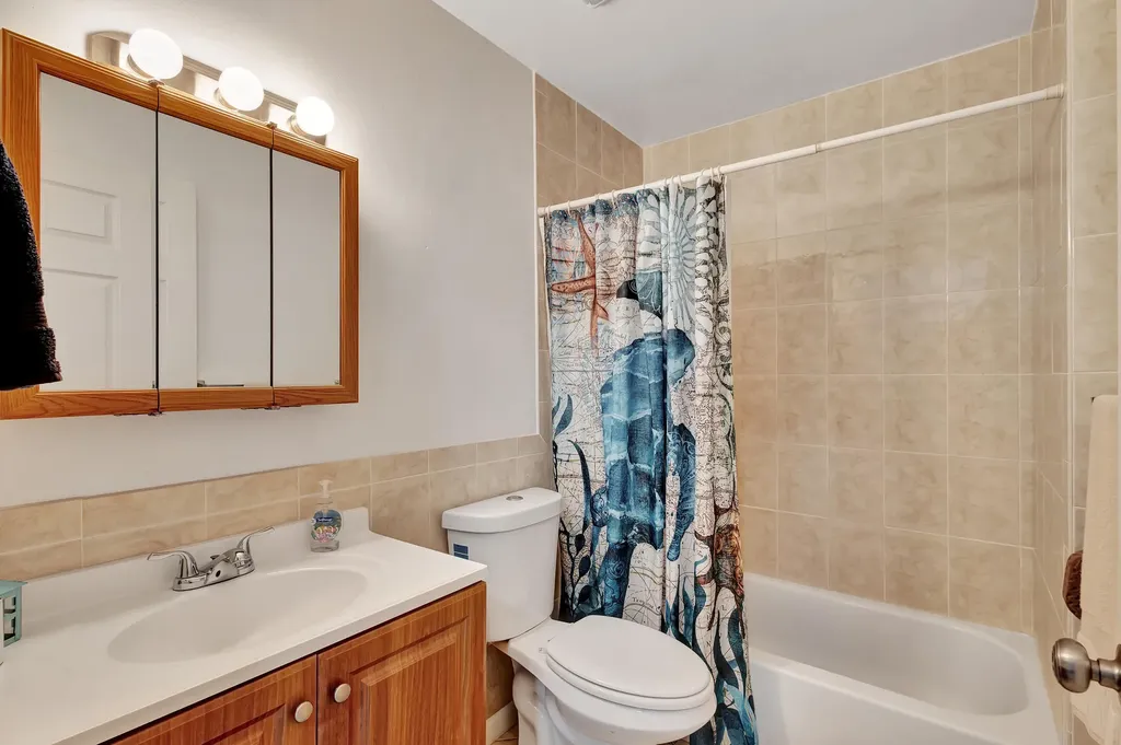 1919 Doffer Lane North Palm Beach FL 33408