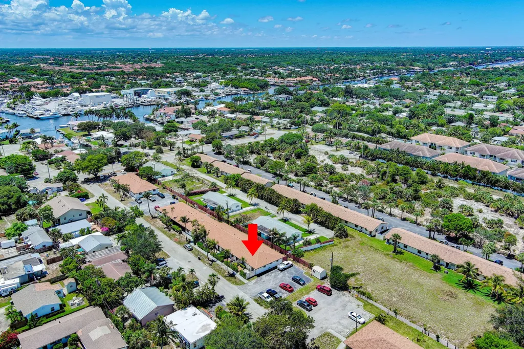 1919 Doffer Lane North Palm Beach FL 33408