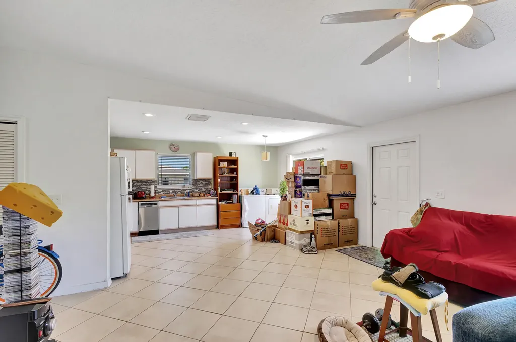 1919 Doffer Lane North Palm Beach FL 33408