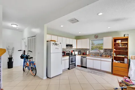 1919 Doffer Lane North Palm Beach FL 33408