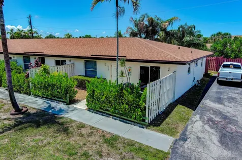 1919 Doffer Lane North Palm Beach FL 33408