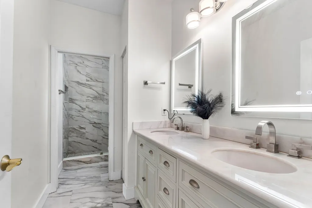 599 Cresta Circle West Palm Beach FL 33413