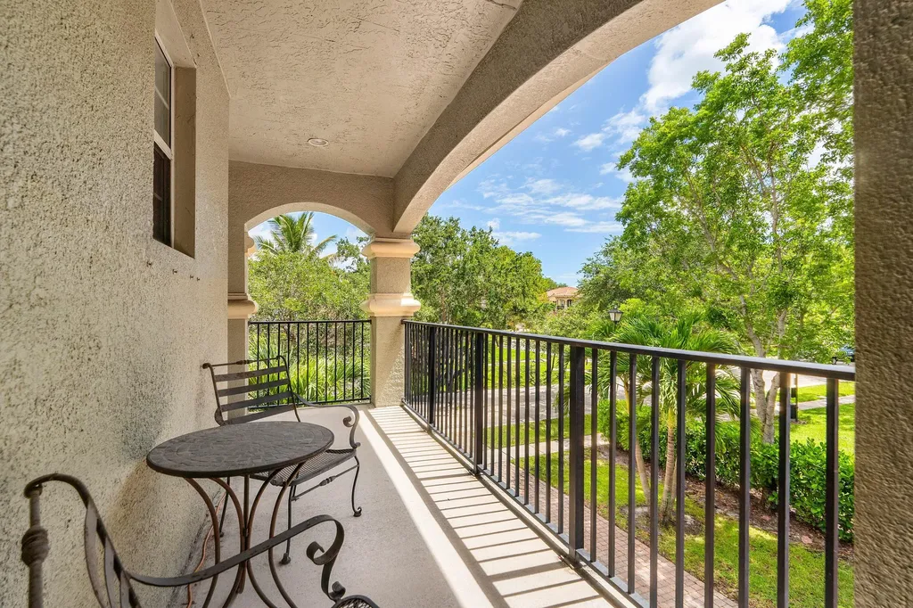 599 Cresta Circle West Palm Beach FL 33413