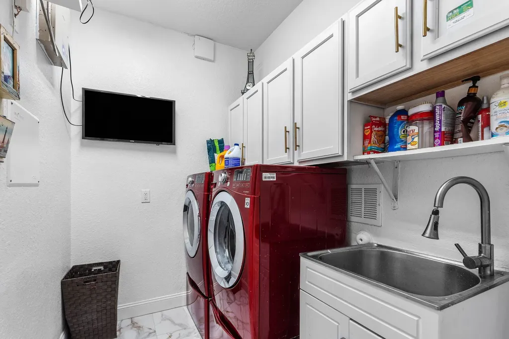 599 Cresta Circle West Palm Beach FL 33413