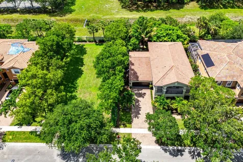 599 Cresta Circle West Palm Beach FL 33413